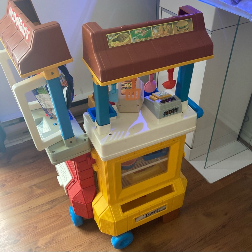 RARE Vintage McDonald’s Drive thru kids Playset Fisherprice Fun with Food - Picture 9 of 16